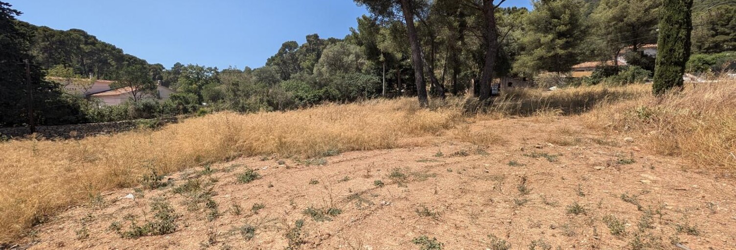 Terrain  2064 m² à vendre à Ollioules (83190)