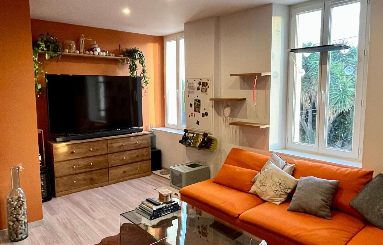 appartement 3 pièces 68 m2 à vendre à Carqueiranne (83320)