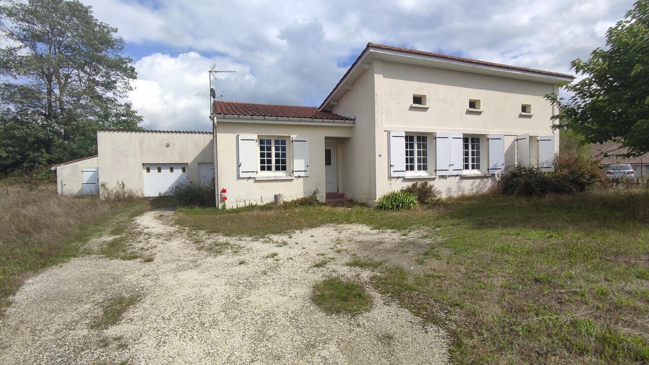 maison 3 pièces 118 m2 à vendre à Bussac-Forêt (17210)