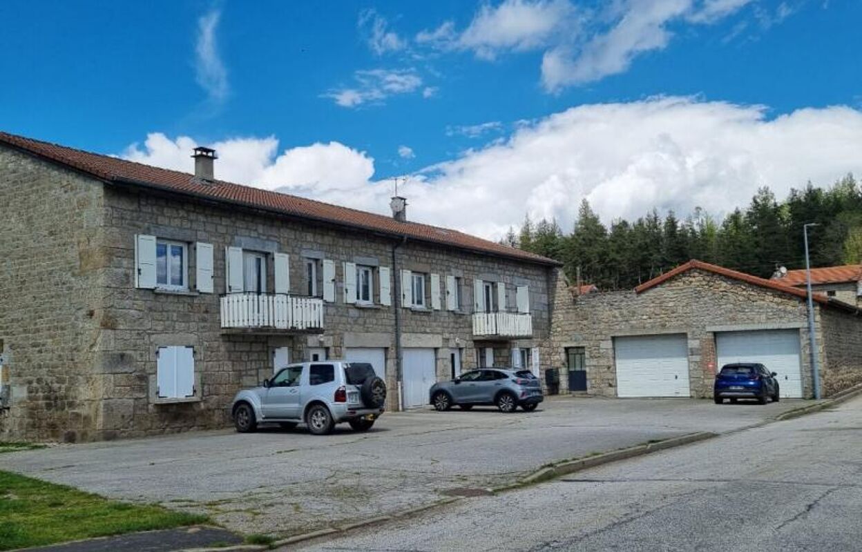 immeuble  pièces 278 m2 à vendre à Saint-Victor-Malescours (43140)