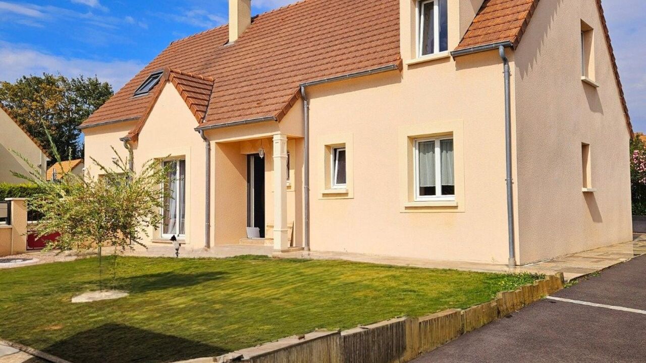 maison 6 pièces 131 m2 à vendre à Coulans-sur-Gée (72550)