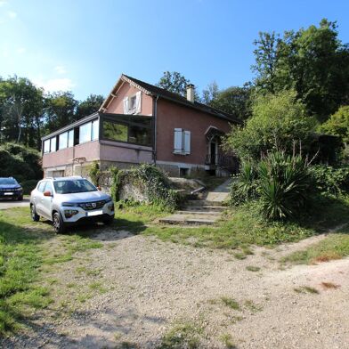 Maison 7 pièces 240 m²