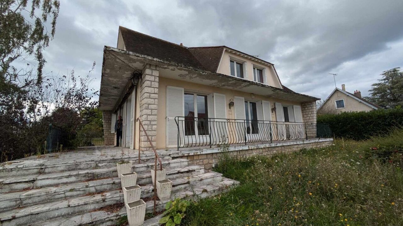 maison 6 pièces 127 m2 à vendre à Puiseaux (45390)