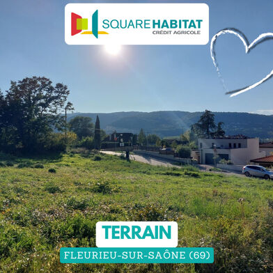 Terrain 793 m²