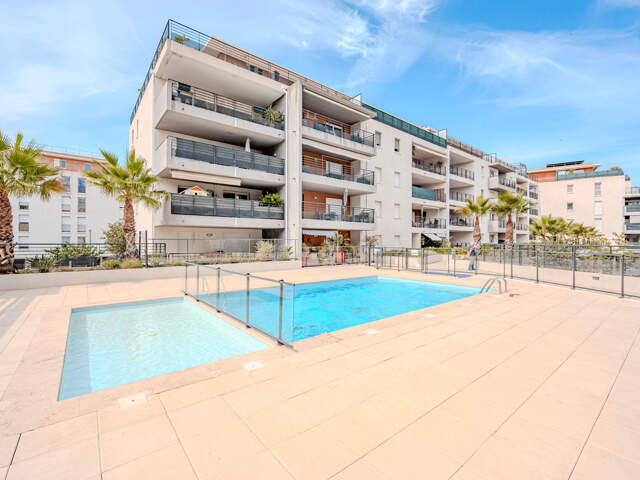 Le Lavandou Appartement T2 de 48m2 en viager occupé — photo du bien