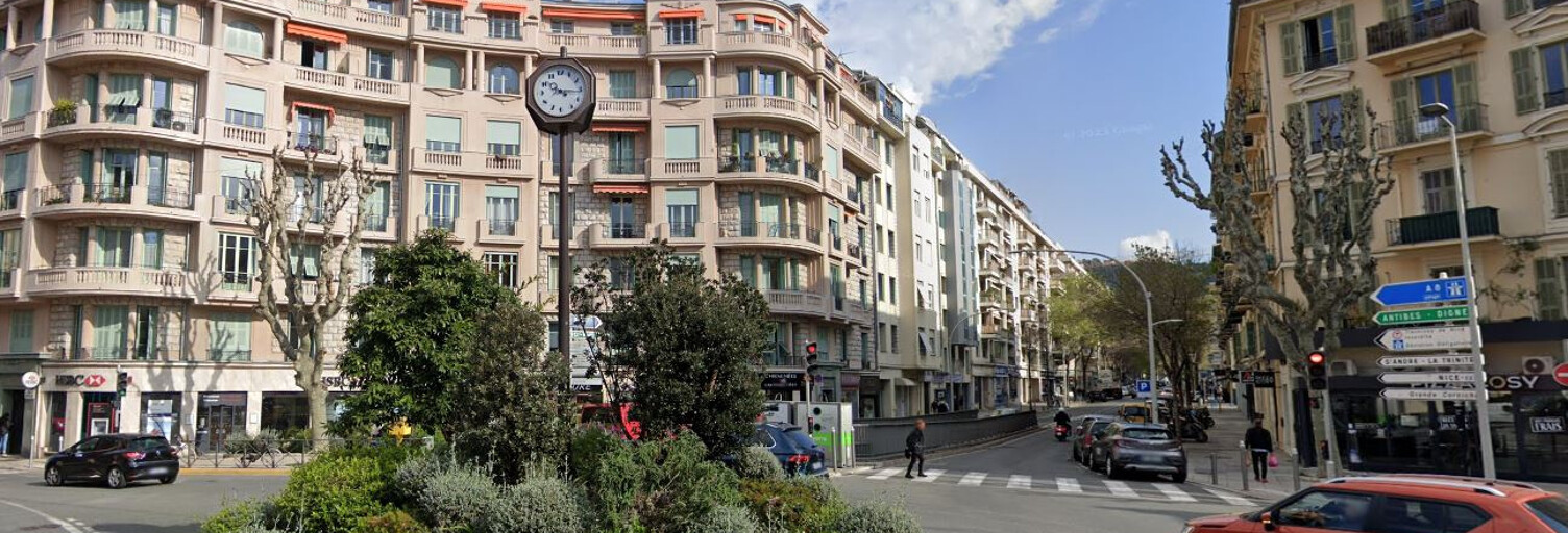 Garage  12 m² à vendre à Nice (06300)