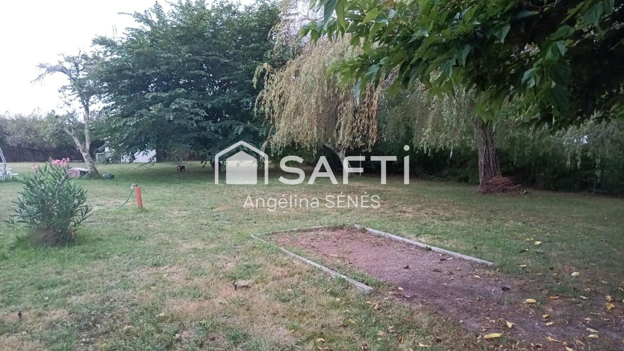 terrain  pièces 1100 m2 à vendre à Pugnac (33710)