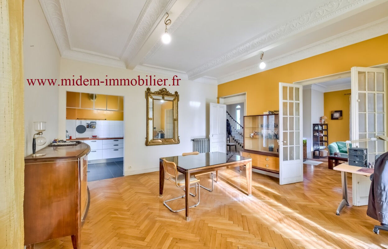 maison 10 pièces 220 m2 à vendre à Nice (06200)