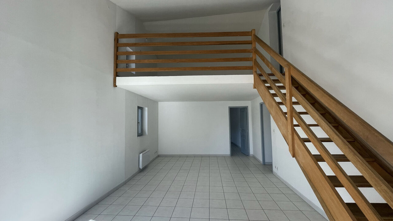 appartement 3 pièces 76 m2 à louer à La Baume-de-Transit (26790)