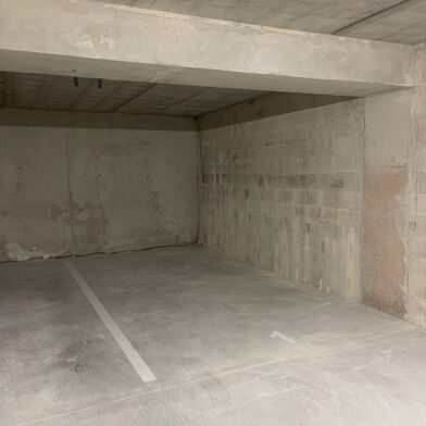 Garage  10500 €