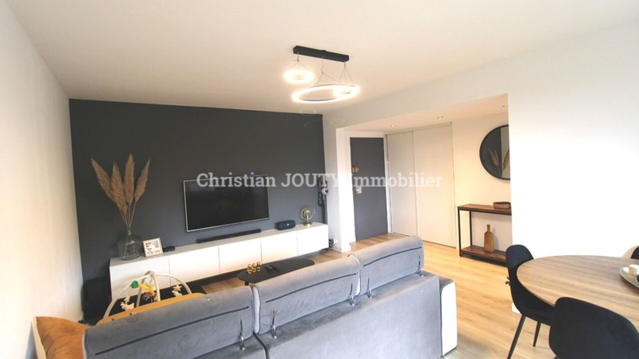 appartement 3 pièces 67 m2 à vendre à Gières (38610)