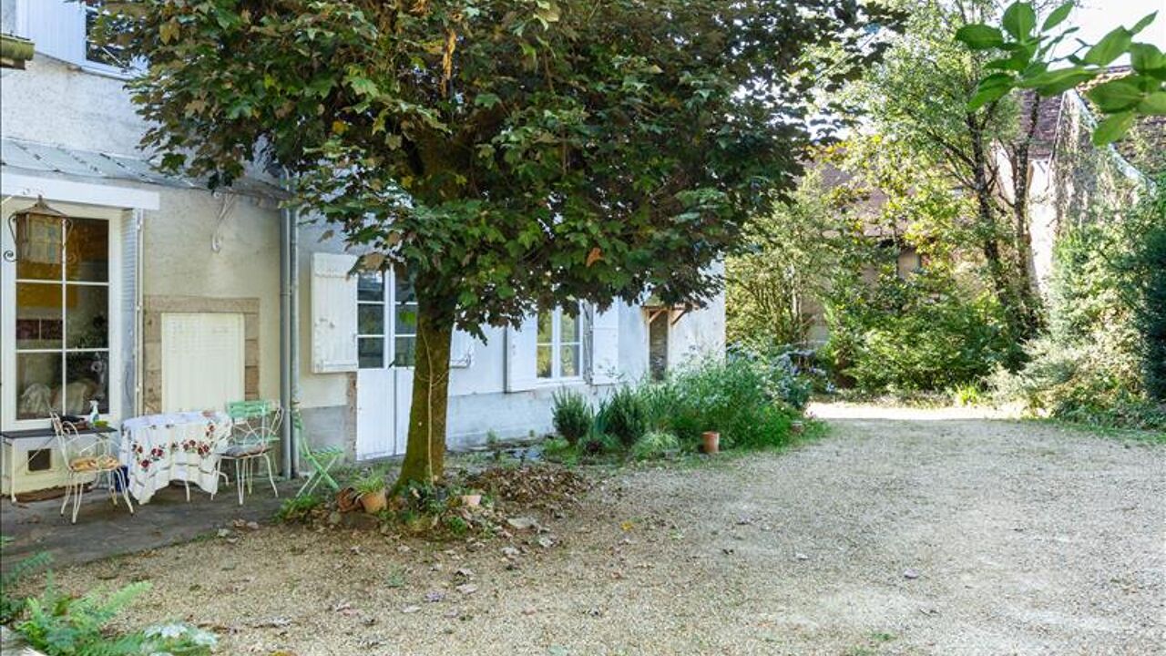 maison 10 pièces 350 m2 à vendre à Saint-Yrieix-la-Perche (87500)