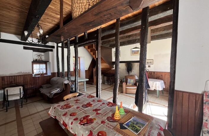 Maison en pierre de 3 pièces principales — photo 3
