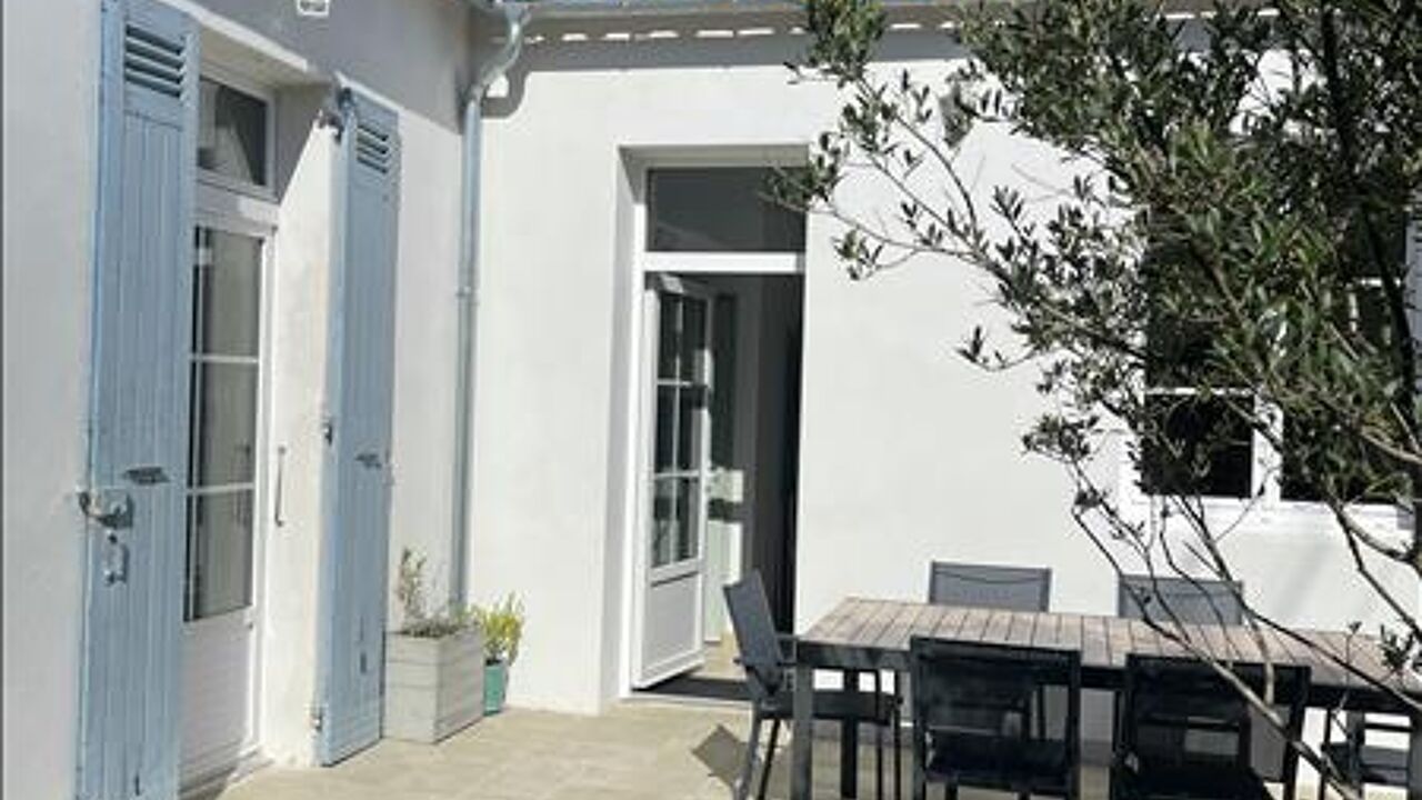 maison 4 pièces 87 m2 à vendre à La Rochelle (17000)