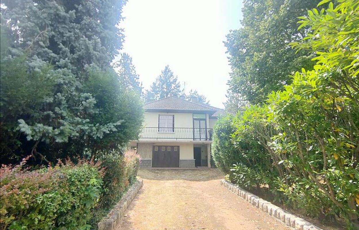 maison 4 pièces 91 m2 à vendre à Prémilhat (03410)