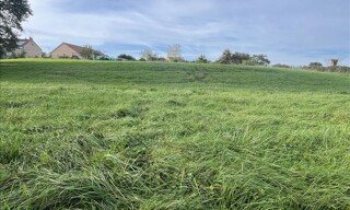 Terrain  2049 m² à vendre à Vaux (03190)