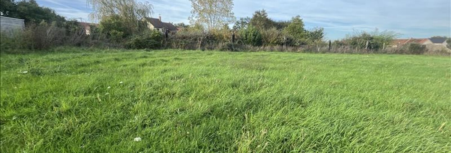 Terrain  2049 m² à vendre à Vaux (03190)