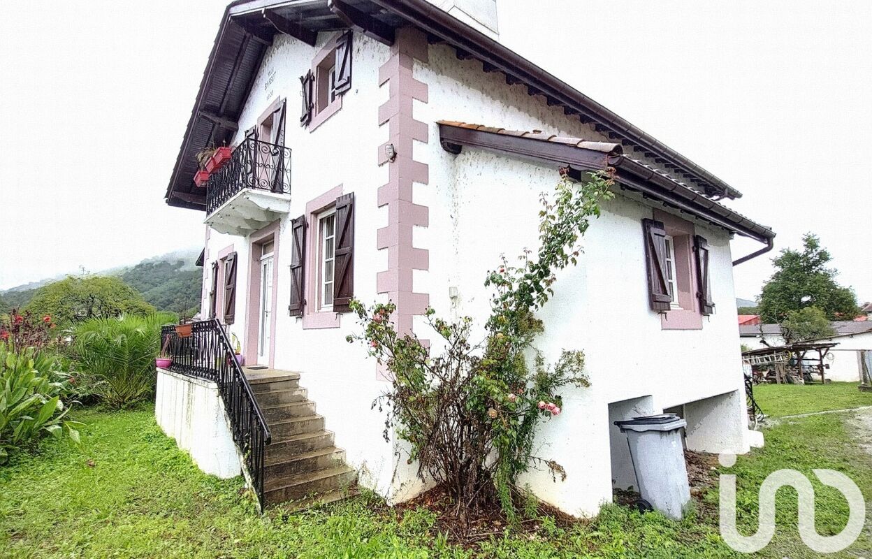 maison 6 pièces 160 m2 à vendre à Uhart-Cize (64220)