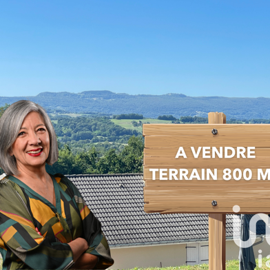 Terrain 800 m²