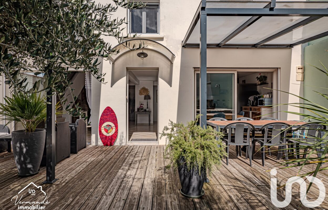 maison 5 pièces 145 m2 à vendre à Surgères (17700)