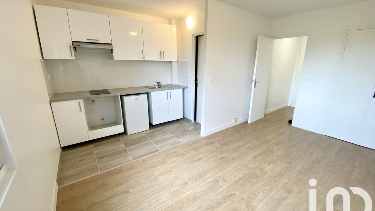 appartement 1 pièces 20 m2 à vendre à Corbeil-Essonnes (91100)