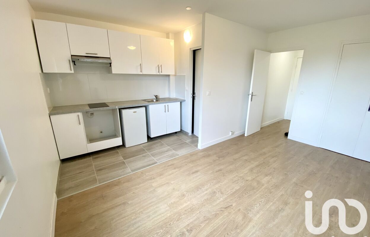 appartement 1 pièces 20 m2 à vendre à Corbeil-Essonnes (91100)