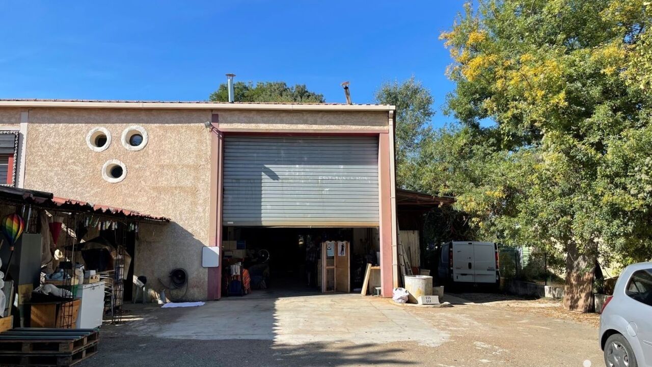 commerce  pièces 265 m2 à vendre à Carcès (83570)