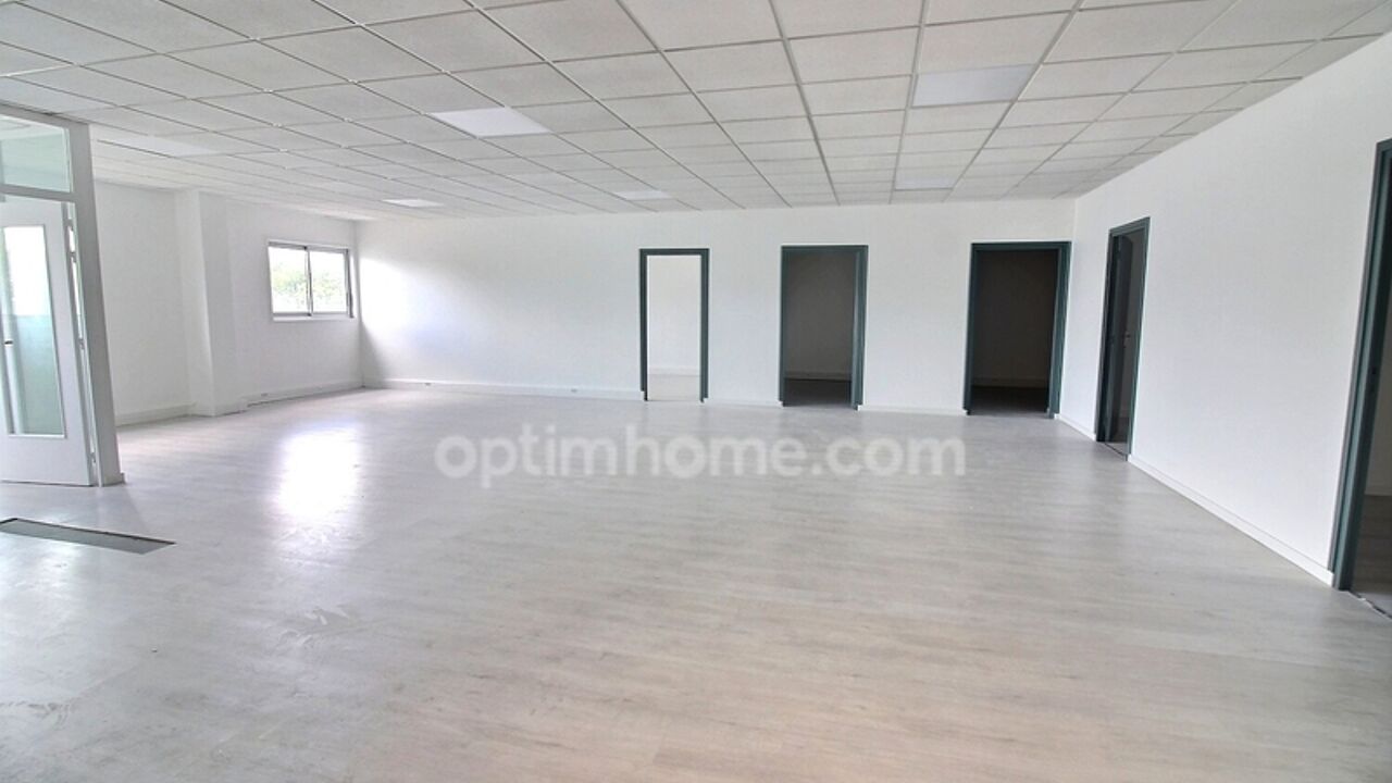 bureau 1 pièces 146 m2 à vendre à Trappes (78190)