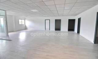 Bureau 1 Pièce 146 m² à vendre à Trappes (78190)