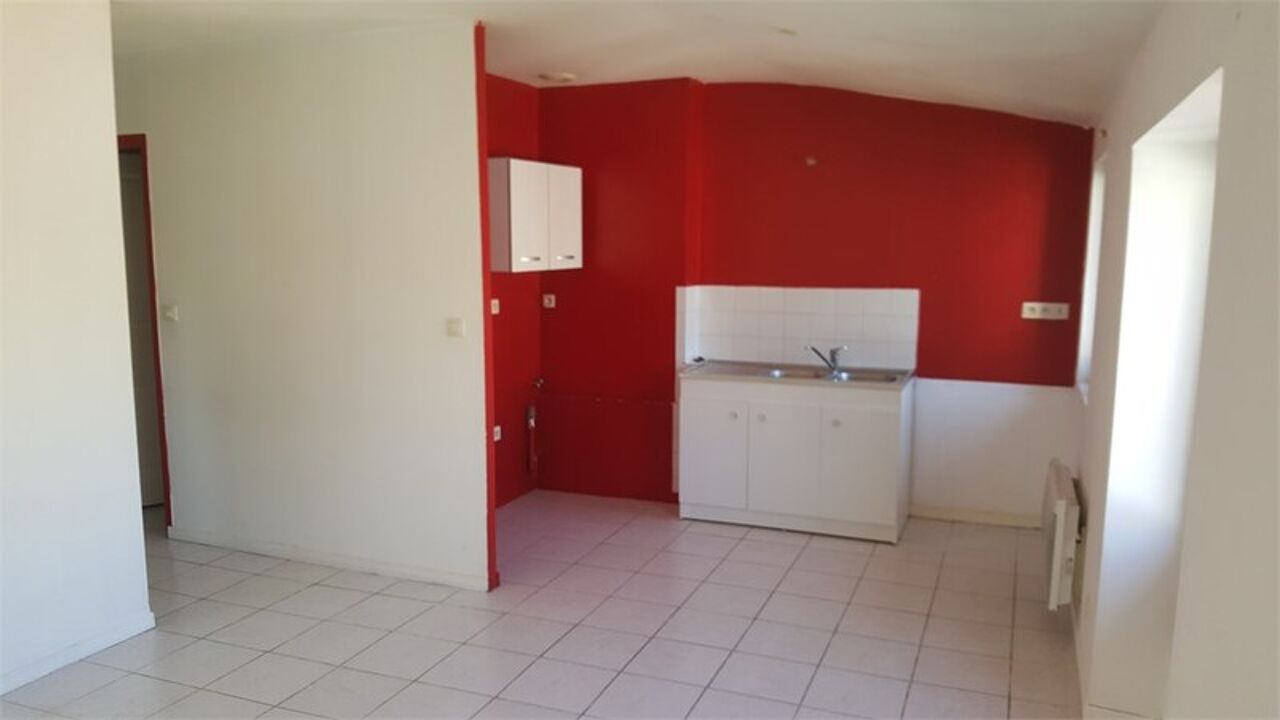 appartement 2 pièces 40 m2 à vendre à Le Luc (83340)