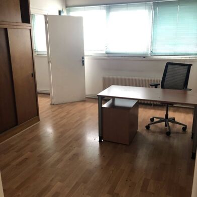 Bureau 32 m²