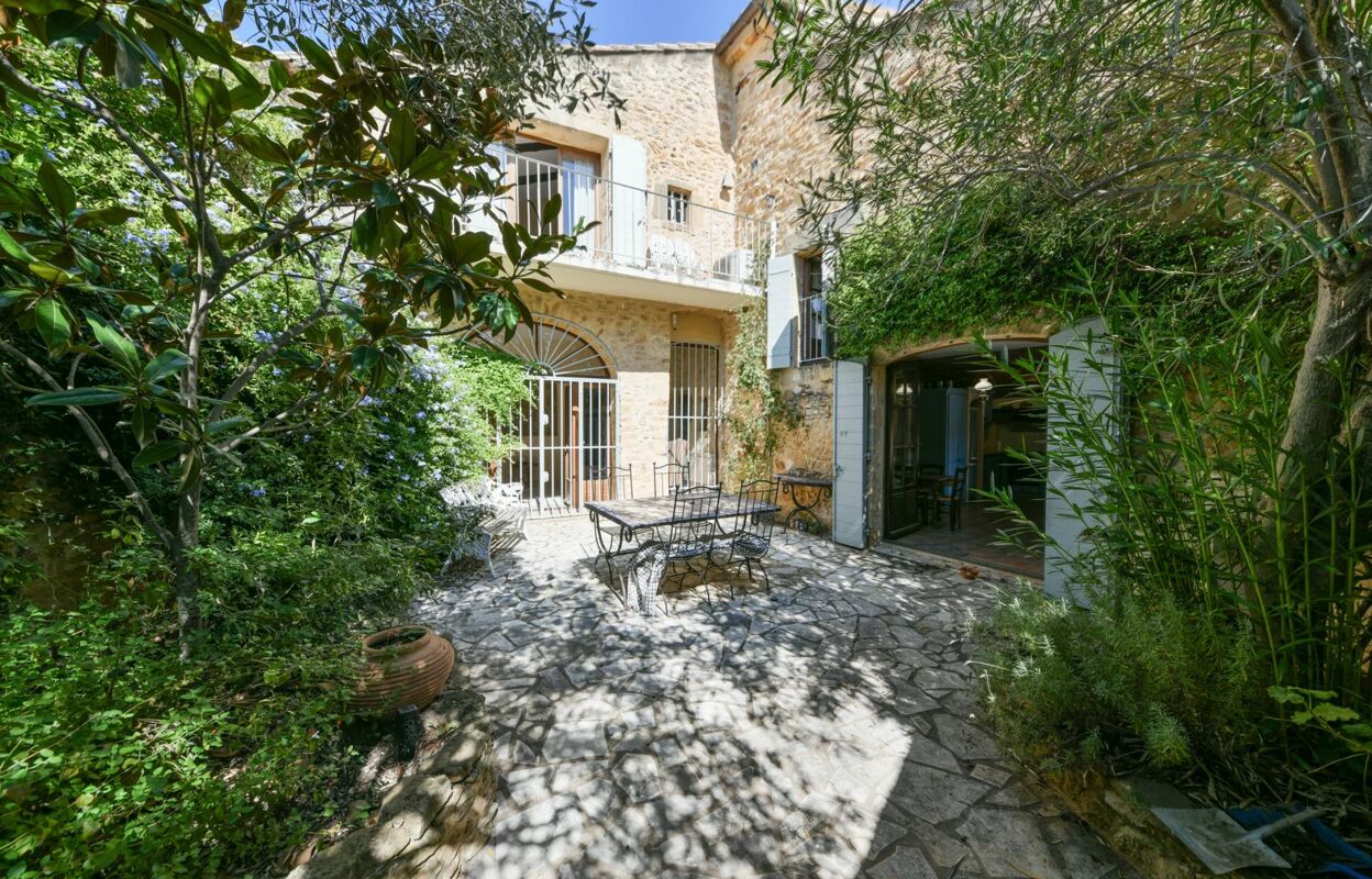 maison 6 pièces 230 m2 à vendre à Uzès (30700)