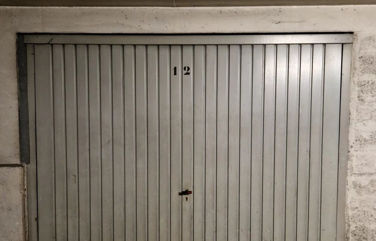 garage  pièces 14 m2 à louer à Nice (06300)