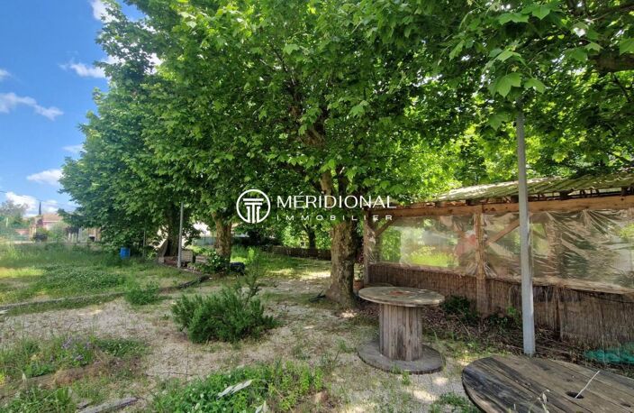 Très beau terrain en coeur de village — photo 2