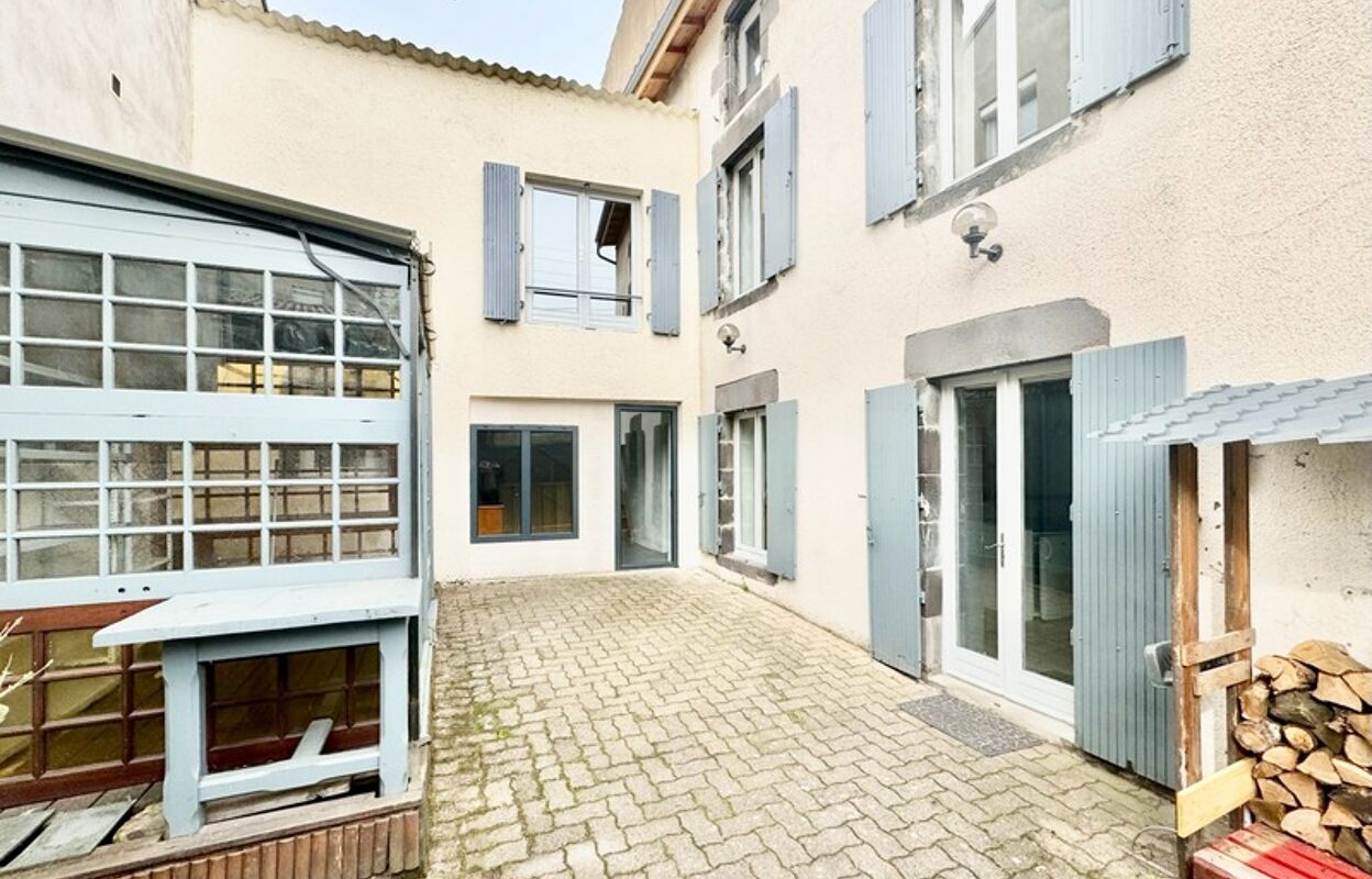 maison 6 pièces 125 m2 à vendre à Nohanent (63830)