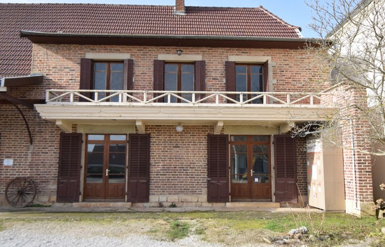 maison 5 pièces 120 m2 à vendre à Beaurepaire-en-Bresse (71580)