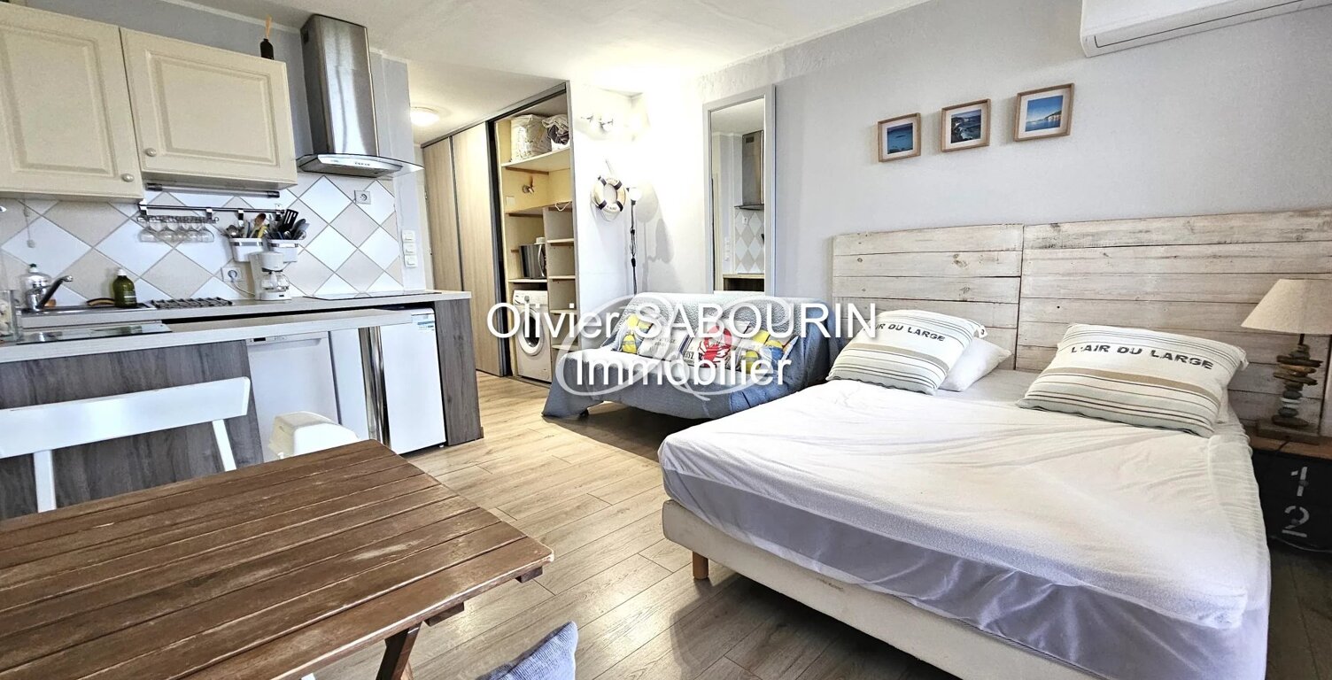 STUDIO VUE ME DANS RESIDENCE AVEC PISCINE — photo 1
