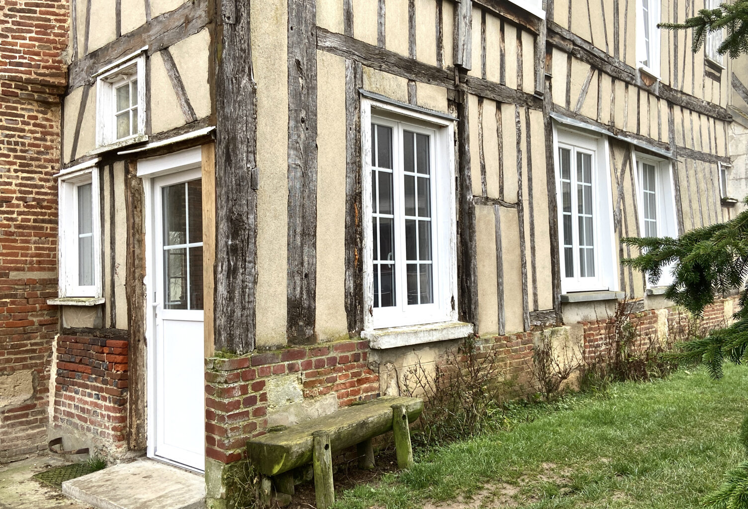 CHAMBRE MEUBLÉE - BEAUVAIS — photo 1