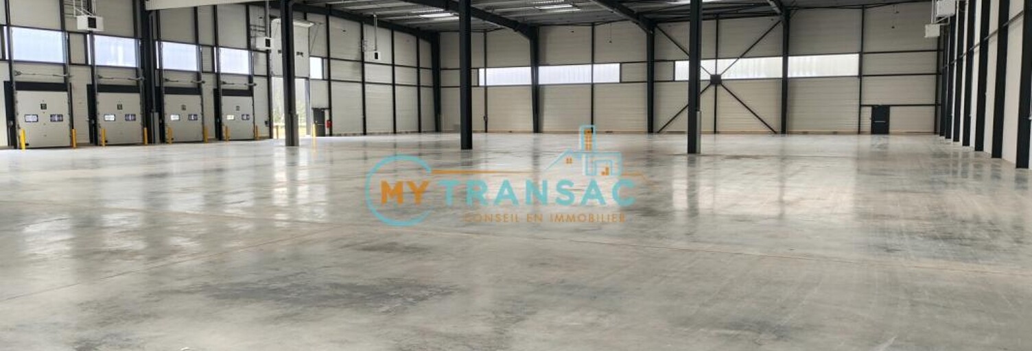 Local industriel  3562 m² à louer à La Courneuve (93120)