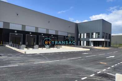 Local industriel  26702 €