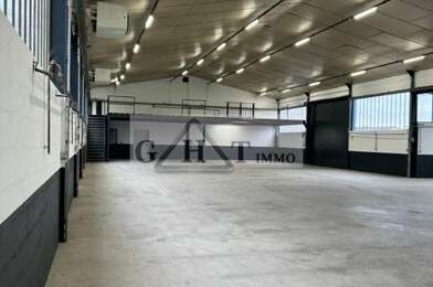 Local industriel  7013 €