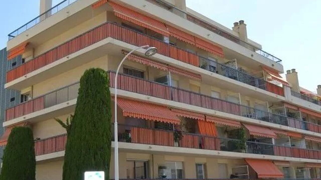 appartement 3 pièces 68 m2 à vendre à Nice (06100)