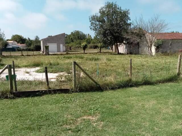 Terrain À Vendre - LE CHÂTEAU D'OLERON — photo du bien