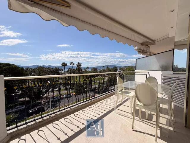 Cannes Croisette Appartement  4 piècesTerrasse Vue Mer — photo du bien