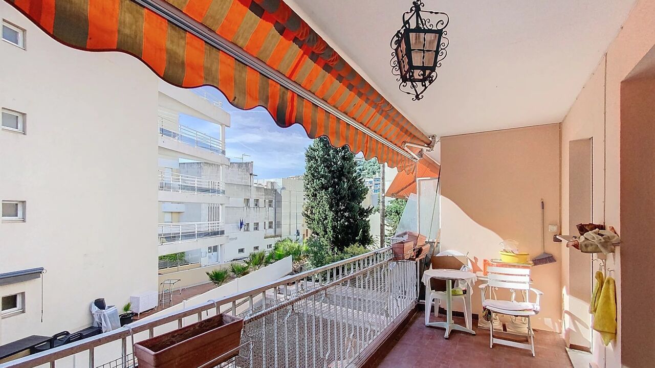 appartement 2 pièces 51 m2 à vendre à Nice (06100)