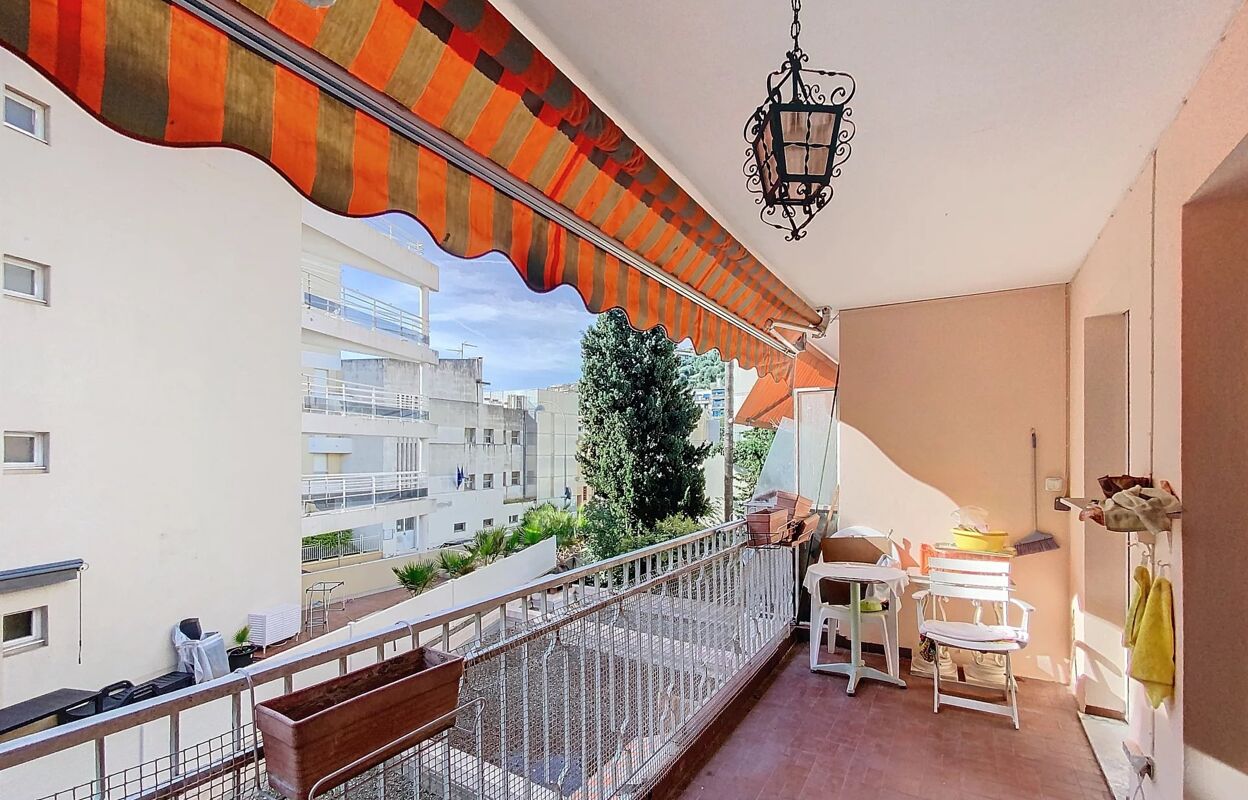 appartement 2 pièces 51 m2 à vendre à Nice (06100)