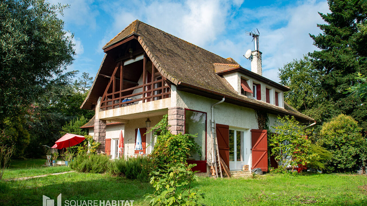 maison 9 pièces 230 m2 à vendre à Mirande (32300)