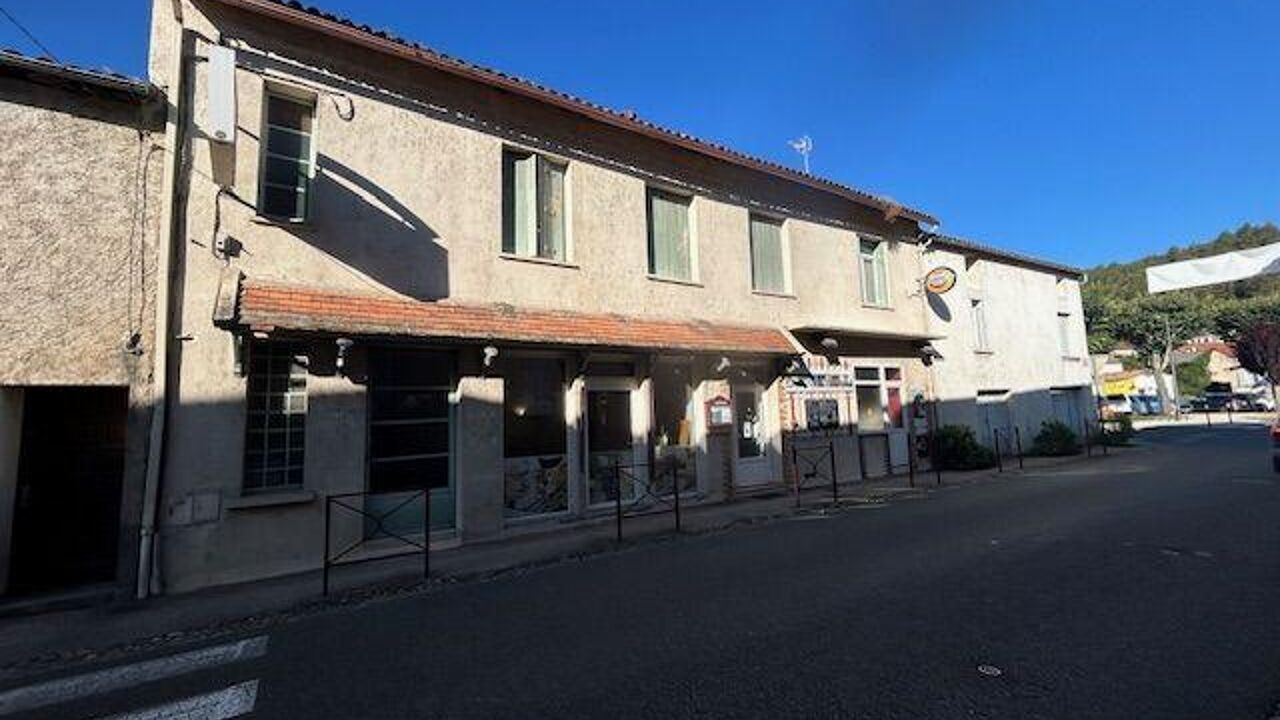 commerce 3 pièces 198 m2 à vendre à Douelle (46140)