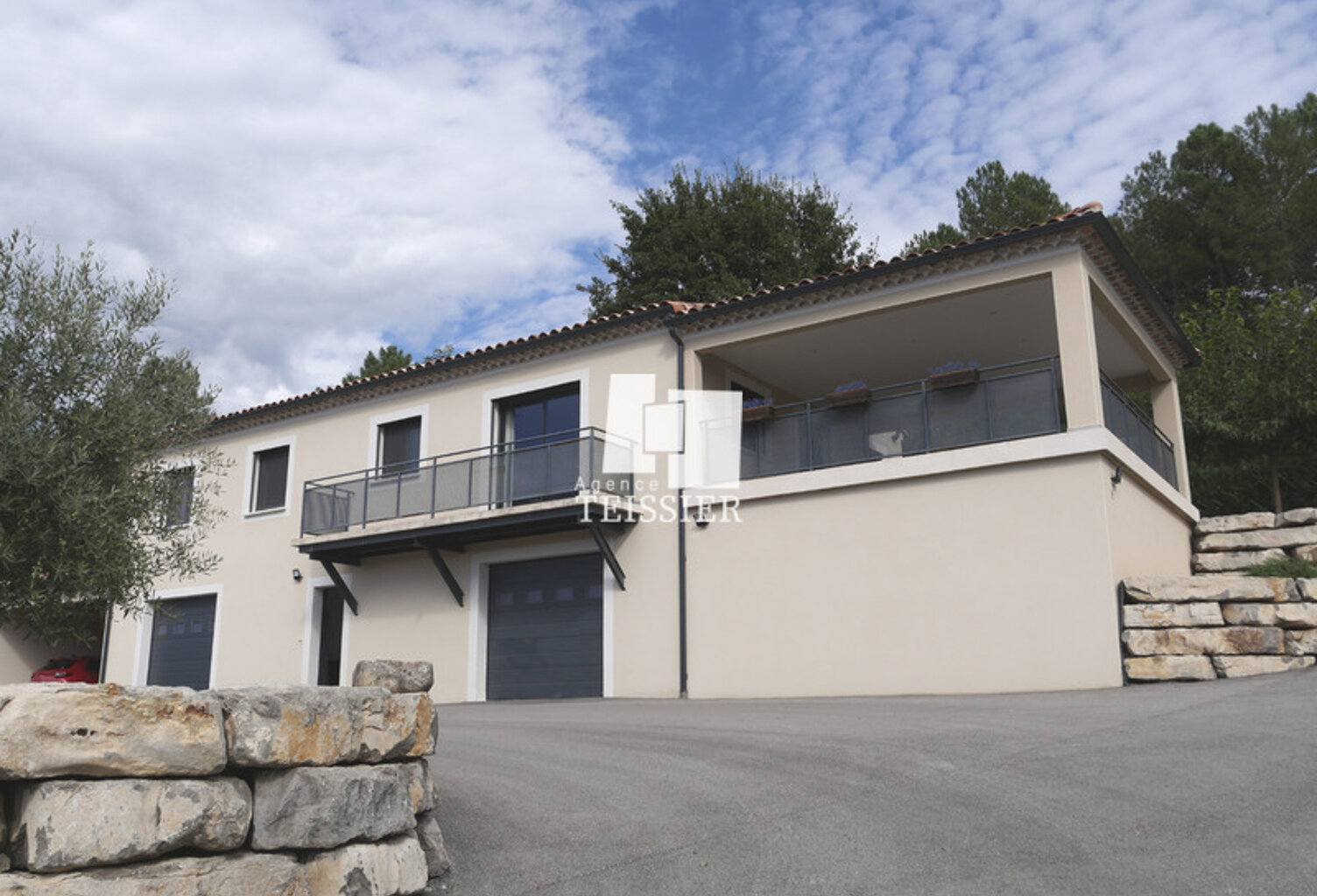 Maison neuve — photo 1