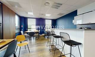 Bureau  709 m² à louer à Limonest (69760)